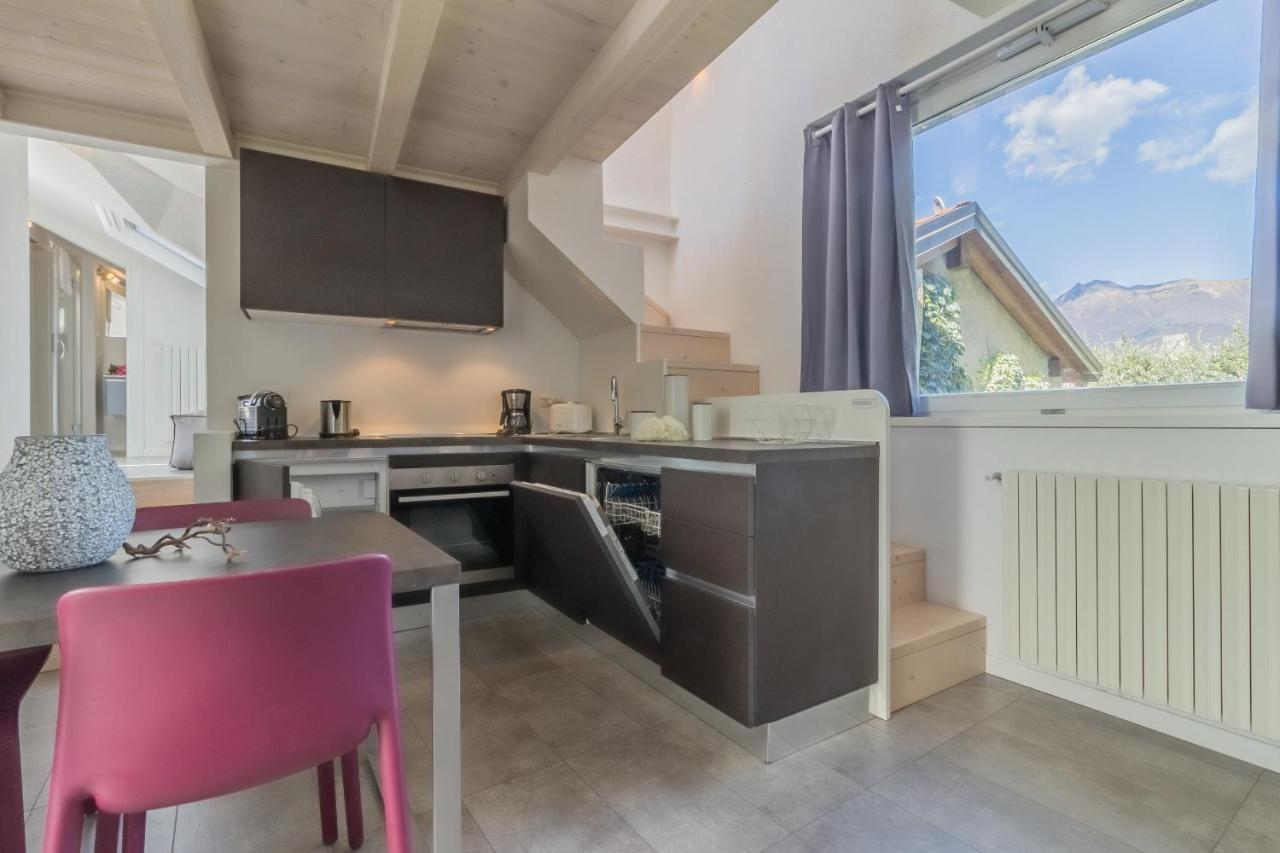 La Terrazza Di Marta Apartment Варена Екстериор снимка